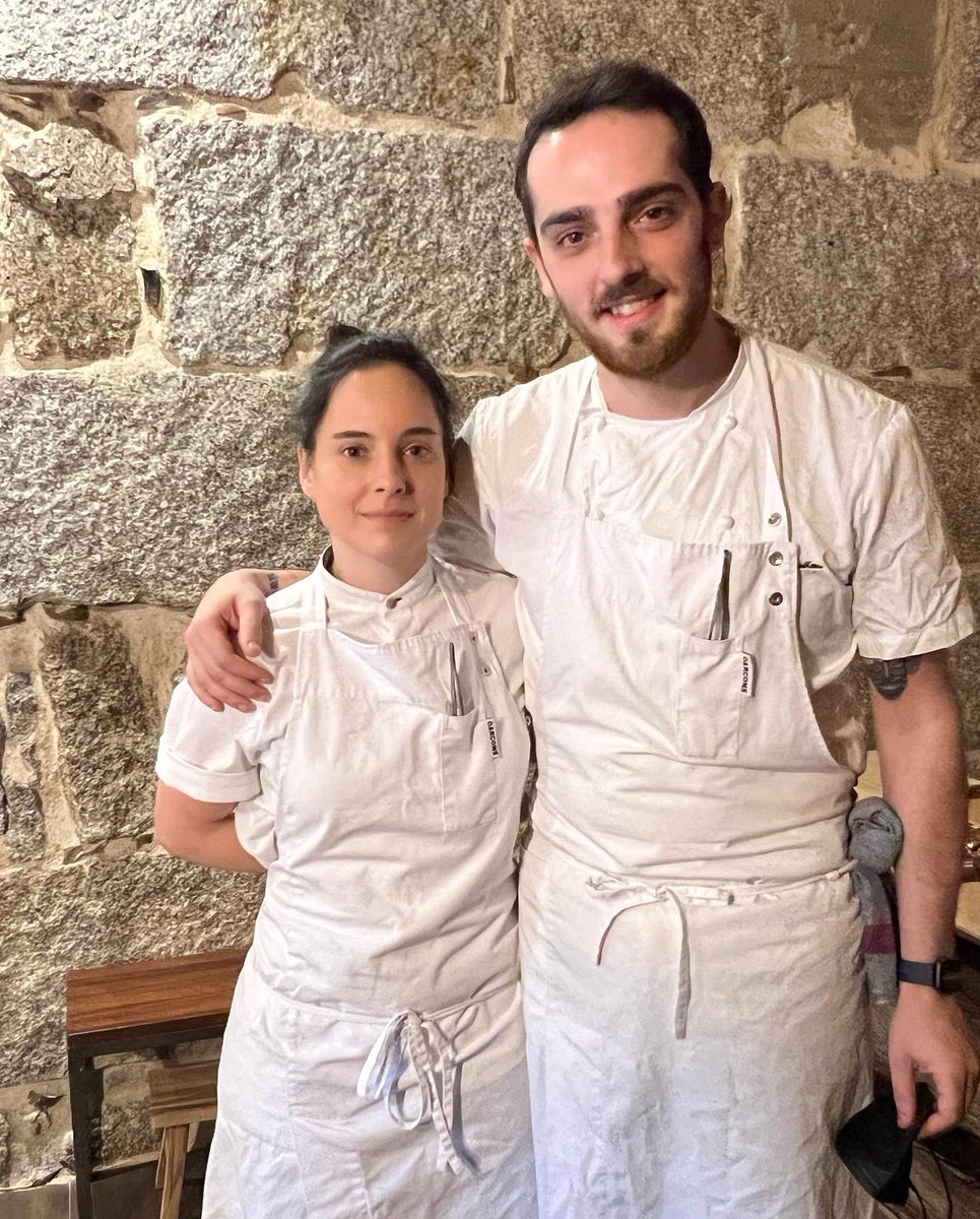 Julia Pérez Lozano (@juliaplozano) on Twitter photo Estos son los candidatos al Premio Cocinero Revelación Madrid Fusión 2022 un montón de jovenes con talento. Enhorabuena a todos ¡estar nominados ya es un éxito! Cada uno de estos restaurantes bien vale un viaje 😉 #madridfusion2022 gastroactitud.com/pista/premio-c… vía <a href="/GASTROactitud/">GASTROactitud</a> Estos son los candidatos al Premio Cocinero Revelación Madrid Fusión 2022 un montón de jovenes con talento. Enhorabuena a todos ¡estar nominados ya es un éxito! Cada uno de estos restaurantes bien vale un viaje 😉 #madridfusion2022 gastroactitud.com/pista/premio-c… vía <a href="/GASTROactitud/">GASTROactitud</a>