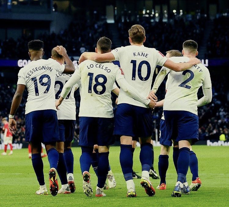 cavie_e's tweet photo. Sign a creative midfielder and another cb’s u bald 👨🦲 cunt Kane can’t create and score at the same time! I fucking hate #enics with passion 😣😣🤬🤬#LevyOut #ENICOut give our club back u motherfuckers 😣💔💔😢 https://t.co/ZliP3pq5Mk