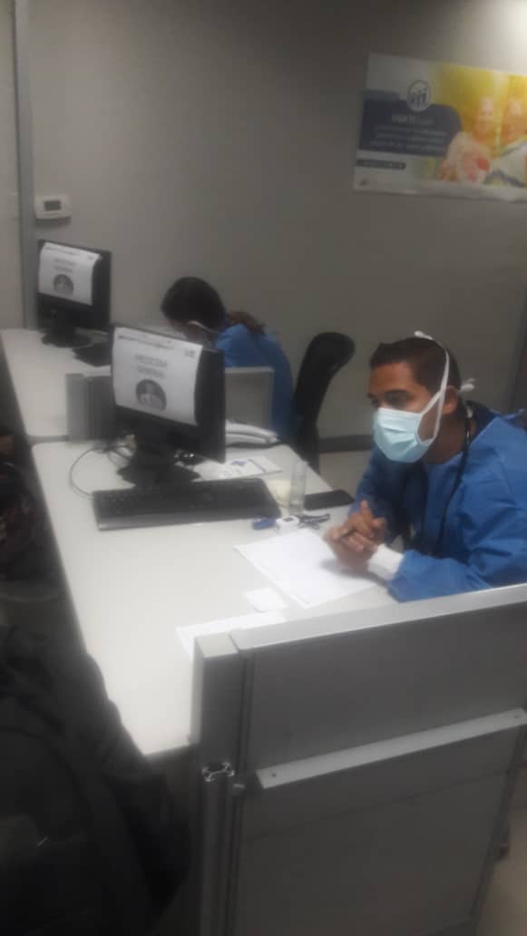 ivsslcdl's tweet photo. #19Enero| Prestando servicio a nuestros colegas de la sede administrativa de Chacao con realización de pruebas PCR-RT para descarte de covid19.
 #IVSS #PorUnSeguroMásSocial #VenezuelaDePaz #Caracas @ivssoficial @MagaGutierrezV @NicolasMaduro https://t.co/FJWnJlTwqK