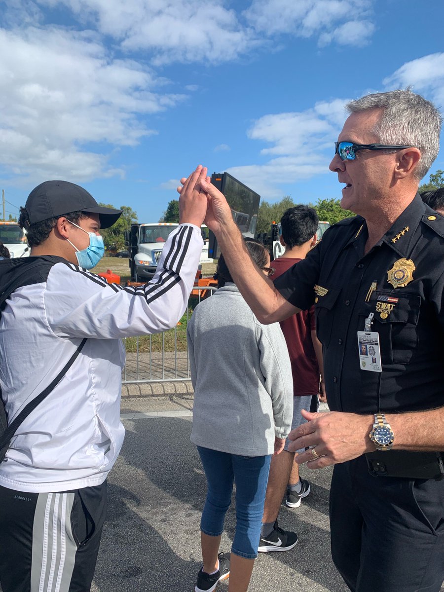 MiamiBeachPAL's tweet photo. "You've got a friend in me." #MiamiBeachPAL #MBPD #BuildingTheBond #CopsAndKids @MiamiBeachPD https://t.co/QDnsEAeijh