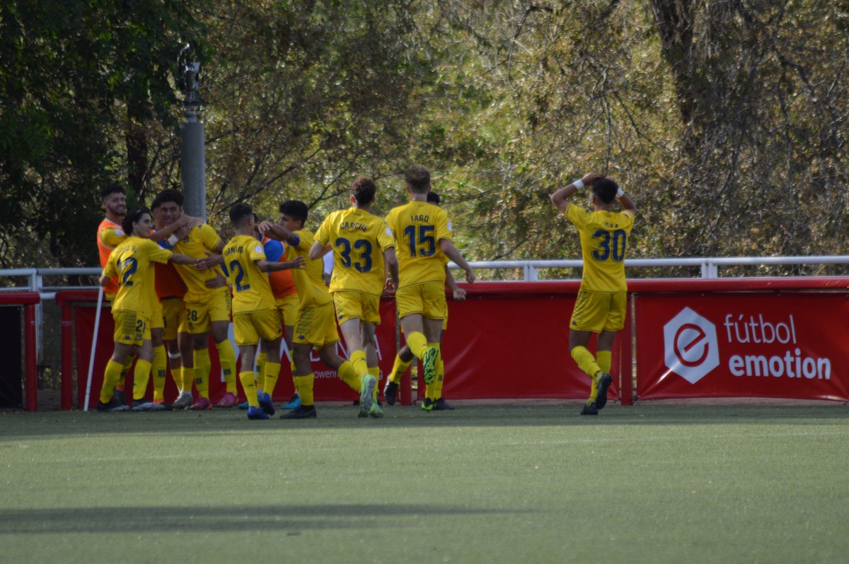 MarcosCaste10's tweet photo. Esa sensación única…✨⚽️ https://t.co/VUwcZLI6ag