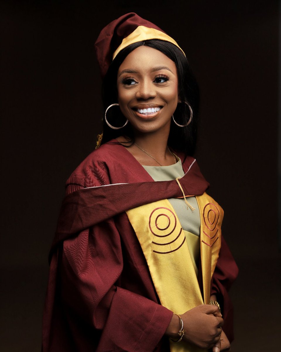 _Oluwasindara's tweet photo. BSc. Electrical Electronics Engineering 👷‍♀️
Thank you Jesus https://t.co/DS6bEBRJYS