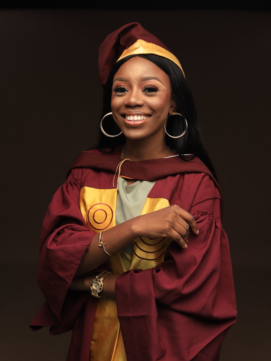 _Oluwasindara's tweet photo. BSc. Electrical Electronics Engineering 👷‍♀️
Thank you Jesus https://t.co/DS6bEBRJYS