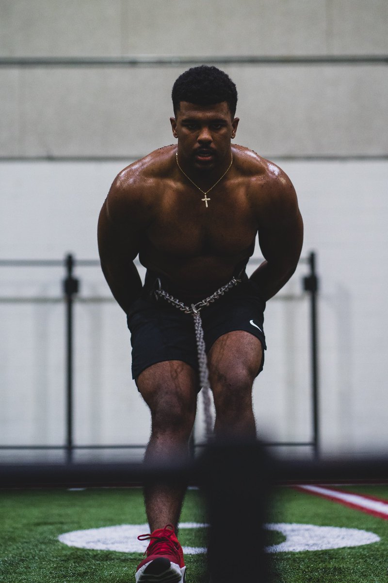RazorbackFB's tweet photo. Back like he never left 🤐 https://t.co/XQJmdQ4ya1