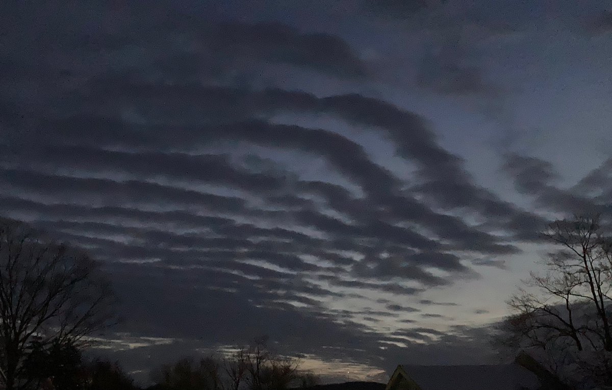 lori_gleason's tweet photo. Nice daybreak clouds here in #Smethport, Pa. this morning. #seeiton7 @AutumnsWeather @AaronCh7Weather https://t.co/rxPOPxw9SZ