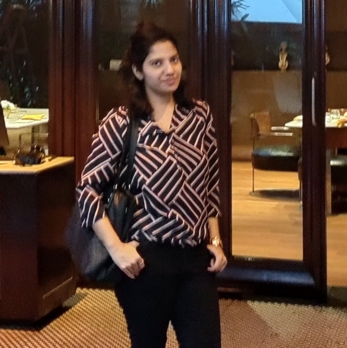 1990sweta's tweet photo. #NewProfilePic https://t.co/ZdHCQpD789