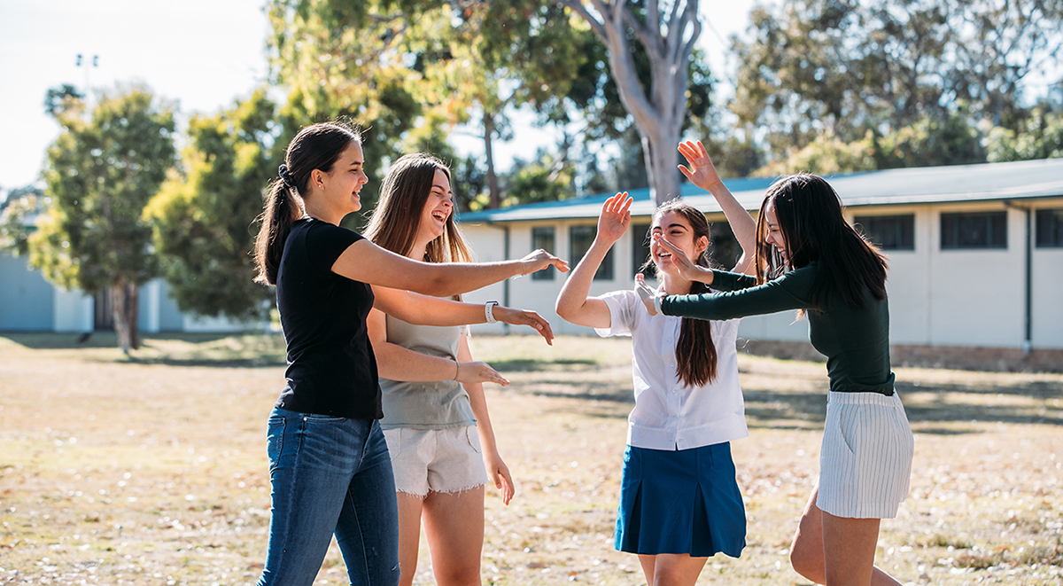 Congratulations to 2021 NSW HSC students who receive their ATARs today. Be proud of what you’ve achieved. The median ATAR was 70.40 this year, slightly higher than in 2020. If you have a question call the ATAR Enquiry Centre on (+61 2) 9119 5012. #HSC2021 #Uni2022 #ATAR