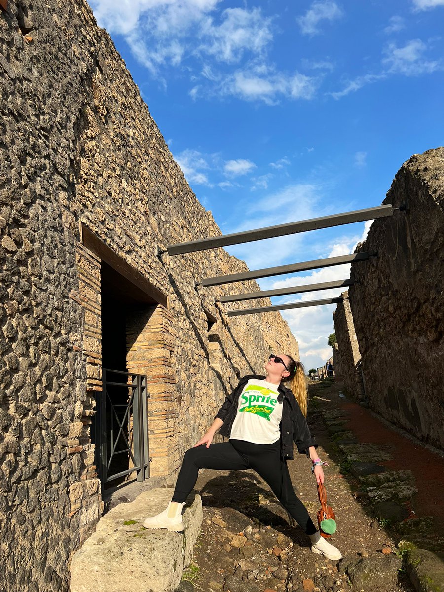 gatessie's tweet photo. @Sprite It’s a Lifestyle 😎💚⚡️ #SpriteLife #spritequeen https://t.co/MKX0taL2br