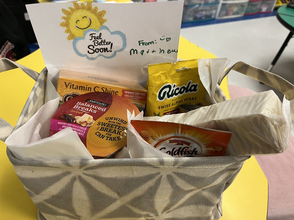 IFranco_CTES's tweet photo. My healing basket! Overwhelmed with so much love and kindness!!! I instantly felt better! ❤️🤗 #TeamSISD #PDNStrong https://t.co/em7n4tIzkh
