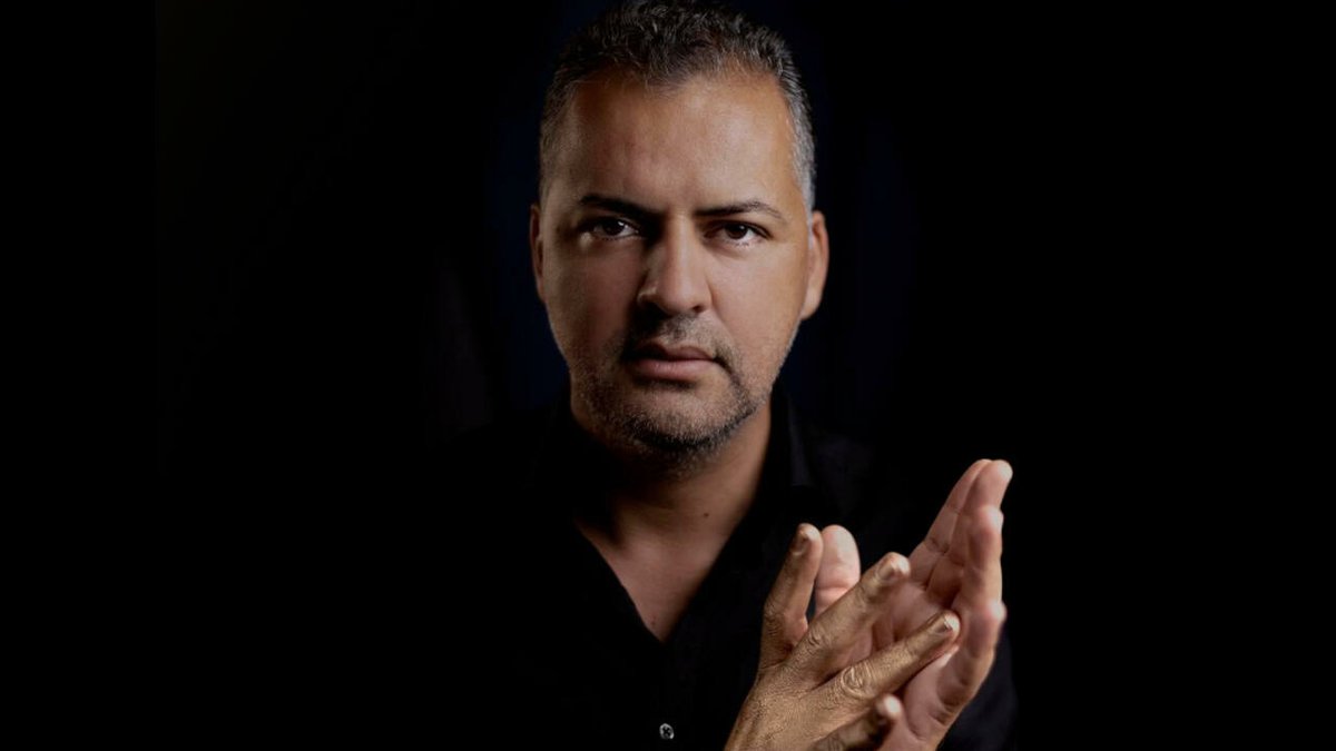 عماد عليبي: من تونس إلى فرنسا مع الحبّ mc-d.co/1gHQ