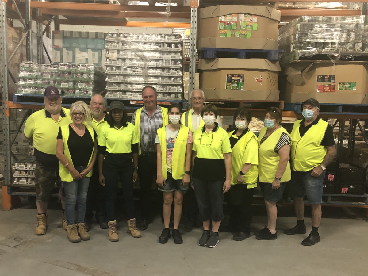 Thrilled to announce alongside <a href="/Barnaby_Joyce/">Barnaby Joyce</a> and <a href="/SamBirrell2/">Sam Birrell</a> that Shepparton Foodshare will receive federal funding of $600,000 for a much-needed new "forever home". 
I can't speak highly enough of the work Foodshare does in the community bit.ly/3rrGG1q #improud