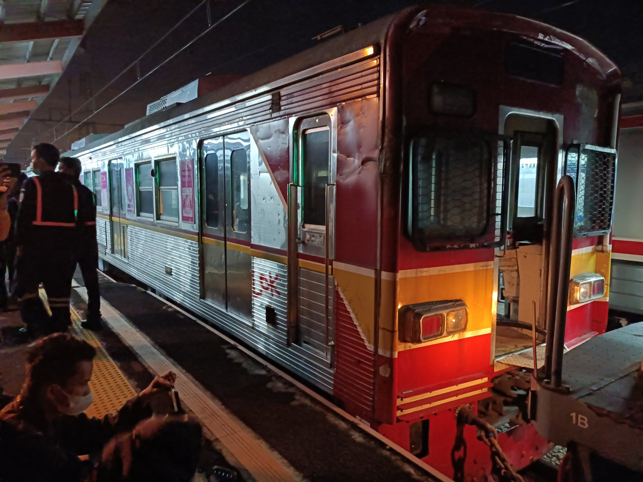 東葉高速鉄道　1000系　側面車号板　先頭車 東葉高速鉄道1000系側面車号板先頭車