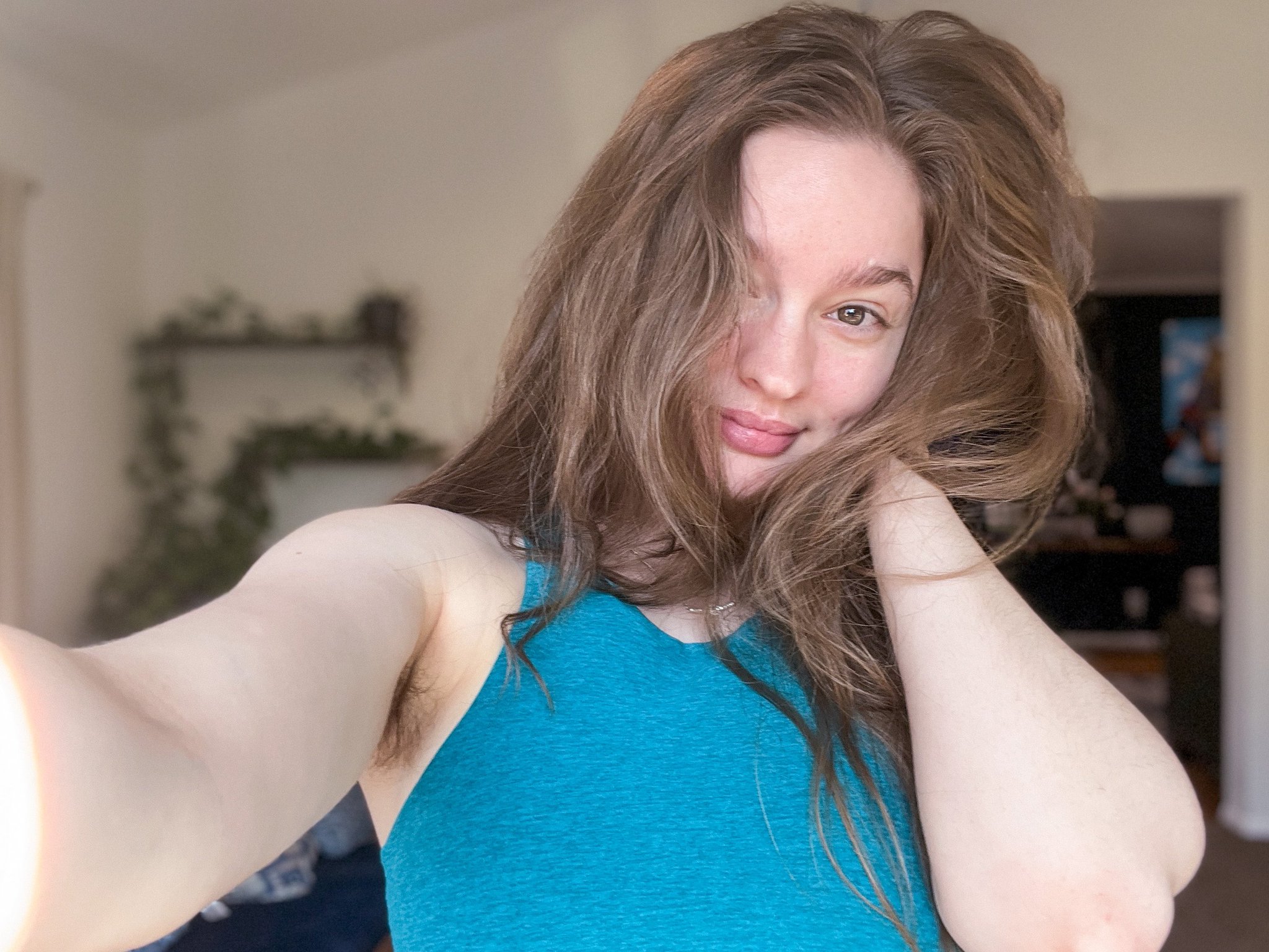 TW Pornstars - 2 pic. Mary Moody. Twitter. No makeup. Just me. 11:06 PM