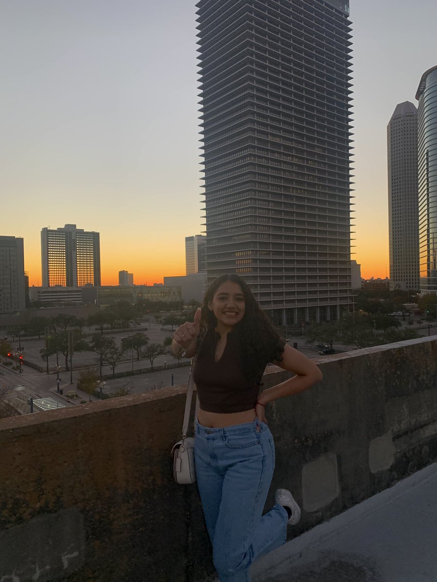 cassandraa7_'s tweet photo. sunset pics<33 https://t.co/KSkzOGry4n