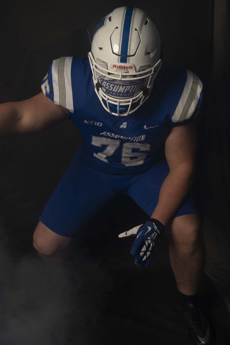 mikevolt_44's tweet photo. Had a great time visiting @AssumptionFB over the weekend. Thank you to @CoachWoody2 for inviting me to check out the campus and facilities 
@CoachMcKenzie17 @CoachCorc70 https://t.co/u5s87kZPzQ