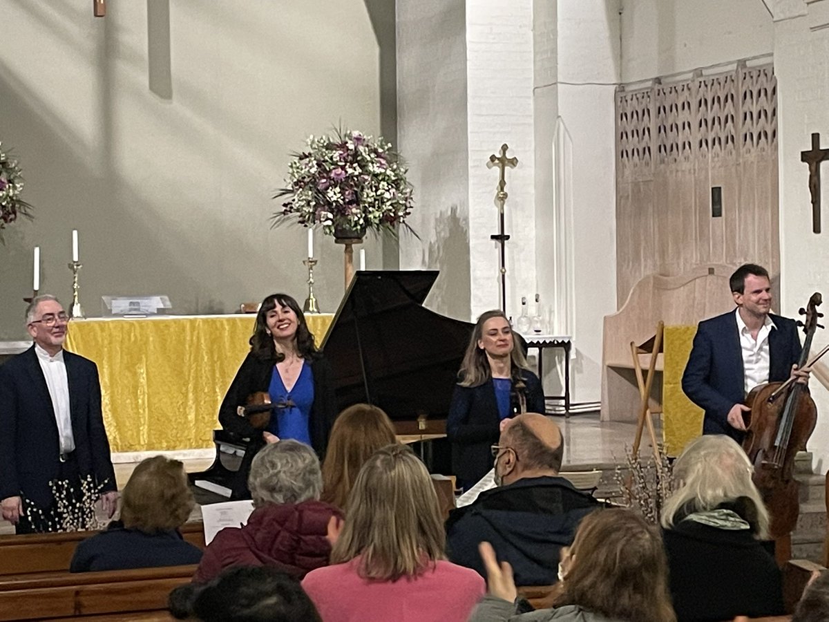A huge joy to start our 2022 series, and hold our first concert since February 2020, with the Rossetti Ensemble last night. Don’t miss next month’s KCMS musical offering - Russian Choral Music with Arto Doxo: kcmusic.org.uk/concerts/23rd-… <a href="/StGeorgesW8/">St. George's W8</a>