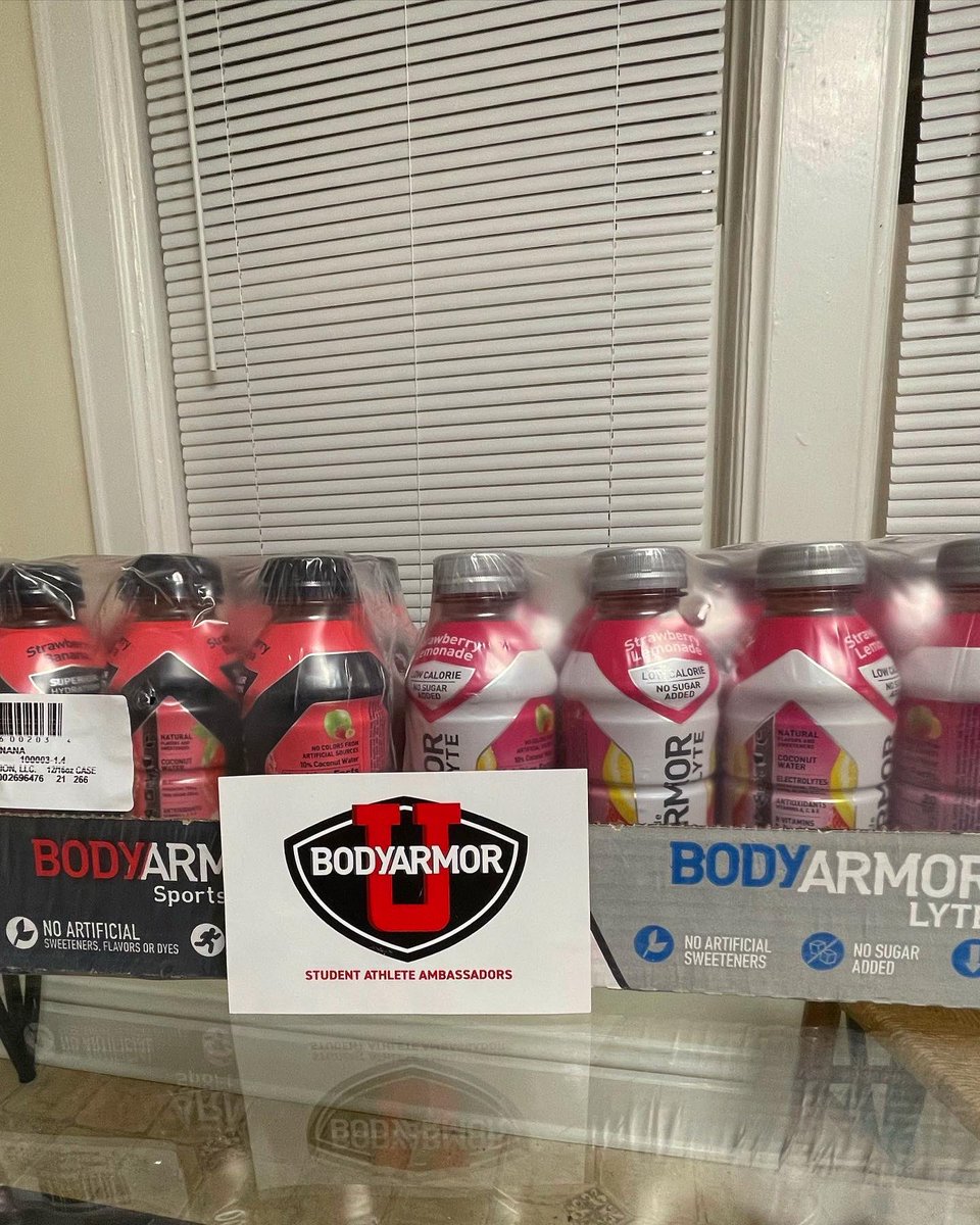 ga_alcides's tweet photo. After a tough practice I love to drink BODYARMOR for maximum hydration.
#bodyarmoru #bodyarmor #bodyarmorsuperdrink #lytework #superiorhydration #teambodyarmor #ambassador
.
.
.
Thank you for sending me these awesome drinks @DrinkBODYARMOR ! https://t.co/0JOvsnT3KP