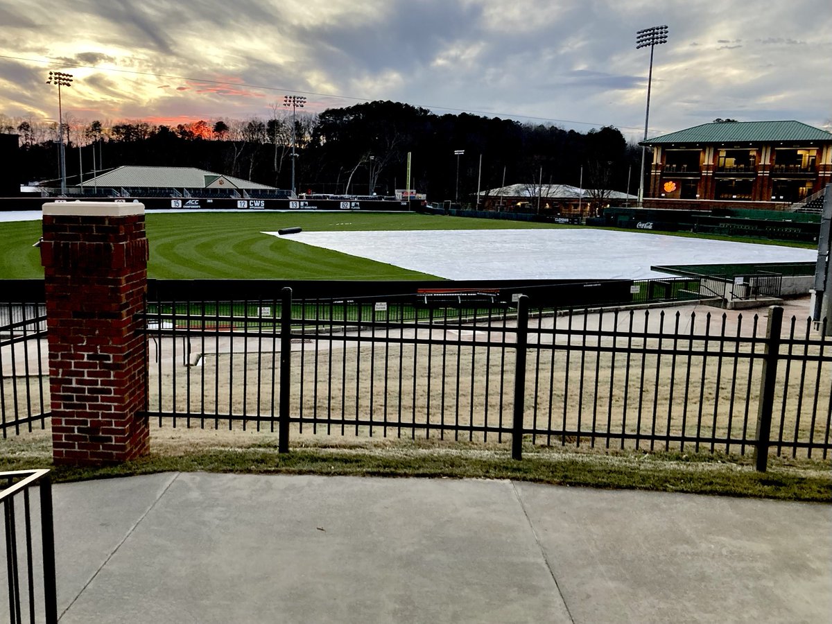 Less than one month away!  DKS after a Wednesday practice. More weather on the way for the weekend?