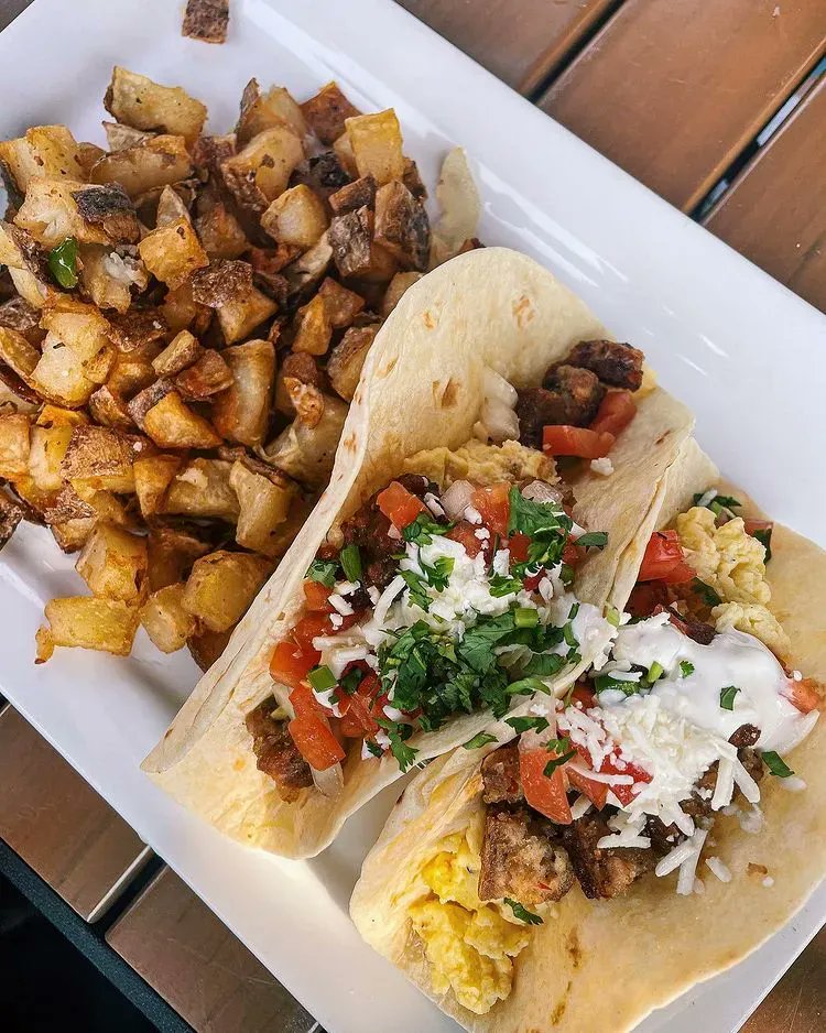 Downtown Knoxville tweet media