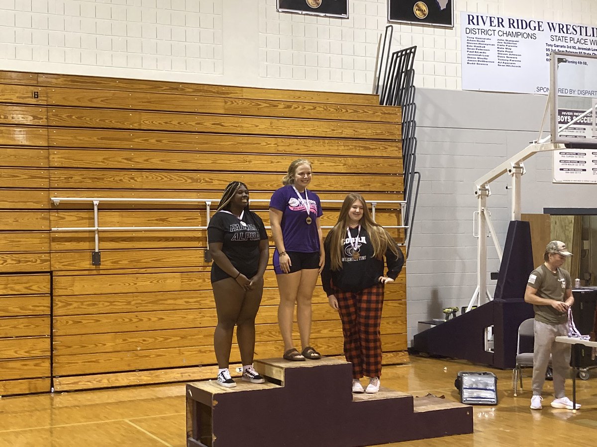 Fivay Weightlifting tweet media