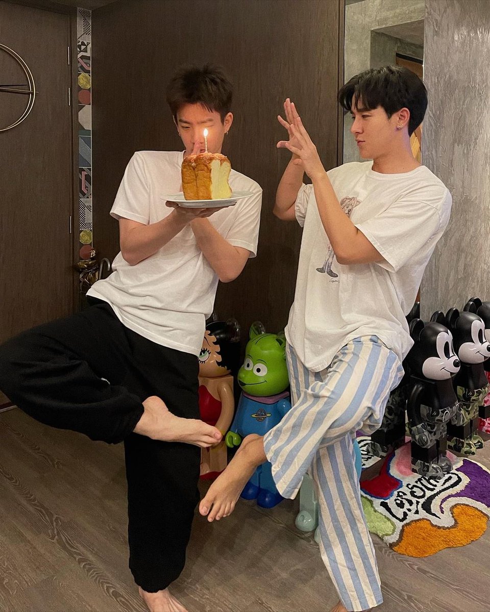 htngoc_2109's tweet photo. Socute
#HappyTumcialDay2022
#OffArm https://t.co/vwMuwCmpCx