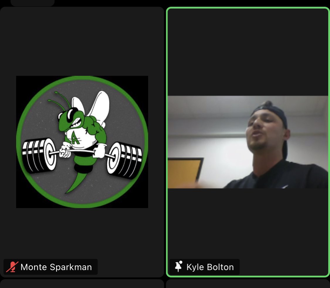 MonteSparkman's tweet photo. My guy @KBolton_18 talking tier, high low, BIGSQUATFRIDAY, single leg, flys #BUDNA Sound familiar???👀👀👀 https://t.co/T5jaJ7hqUV