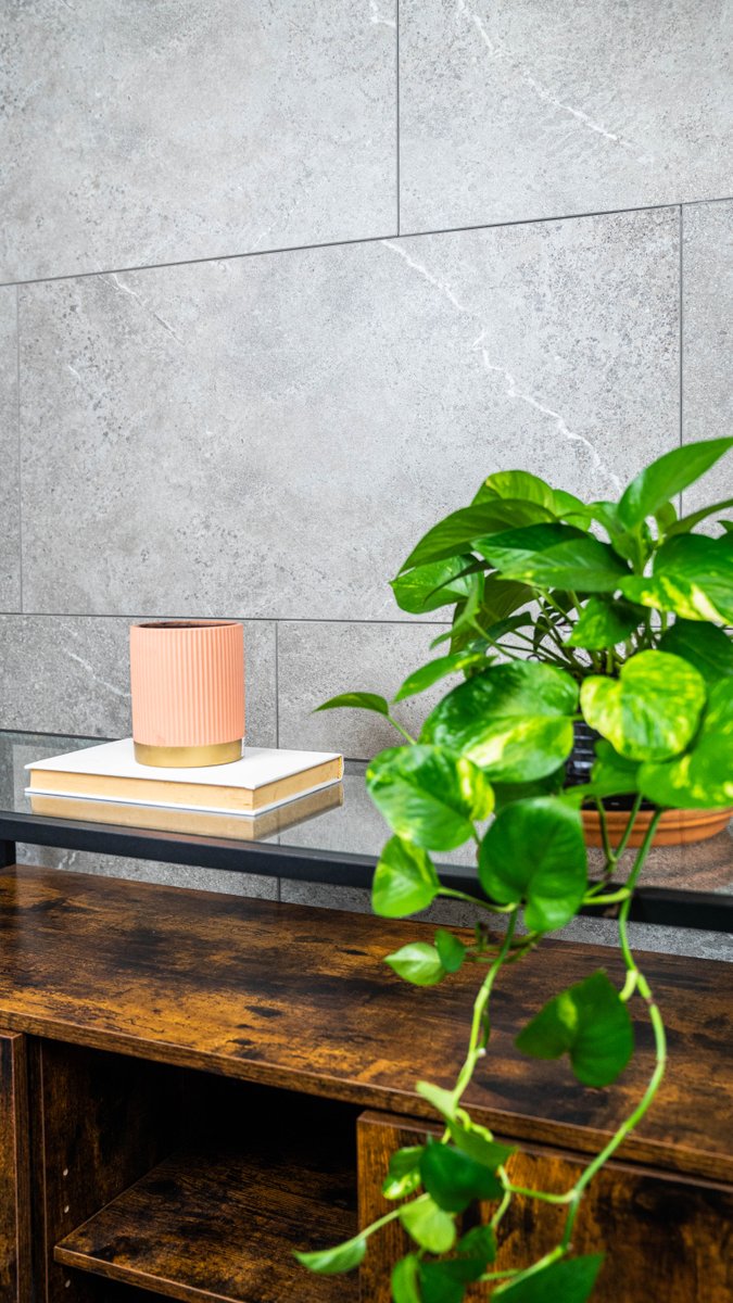 SurfaceDesign4's tweet image. Our marble collection is just one of three that you can use to give your space a facelift. 💆 The @HomeDepot or @Lowes has everything you need to get started. ✨ thd.co/3AJDtNj low.es/3FN4X8r