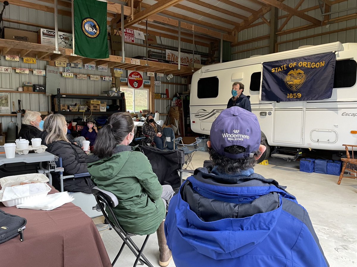NickKristof's tweet image. Started today in Clatsop County at the Astoria Armory community and event center, and met with @Indivisible_OR members from Warrenton. Hearing Oregonians’ concerns about affordable housing underscores our need to address this challenge and others so we can all prosper.