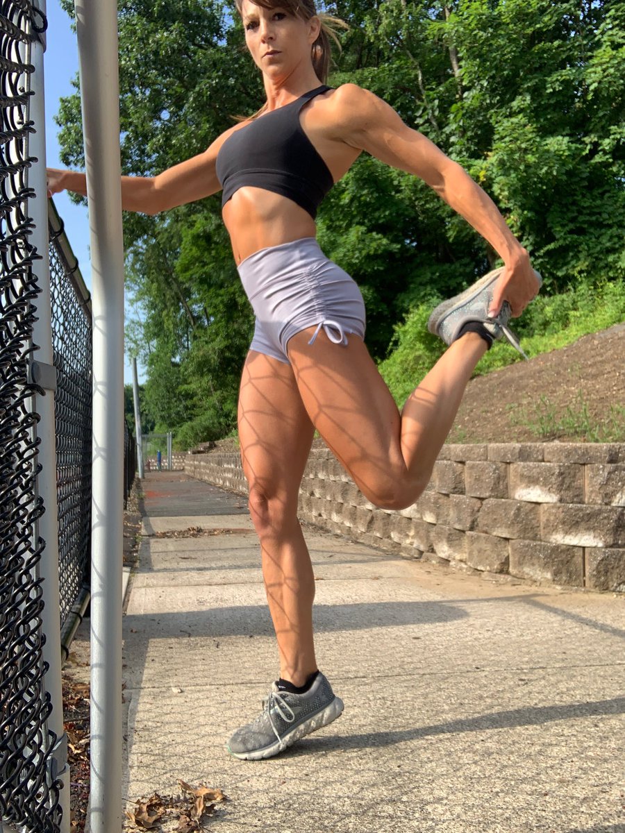 tonibreyer's tweet photo. Hard not want warmer weather. Outdoor training is the best. https://t.co/nO029UkE4h
