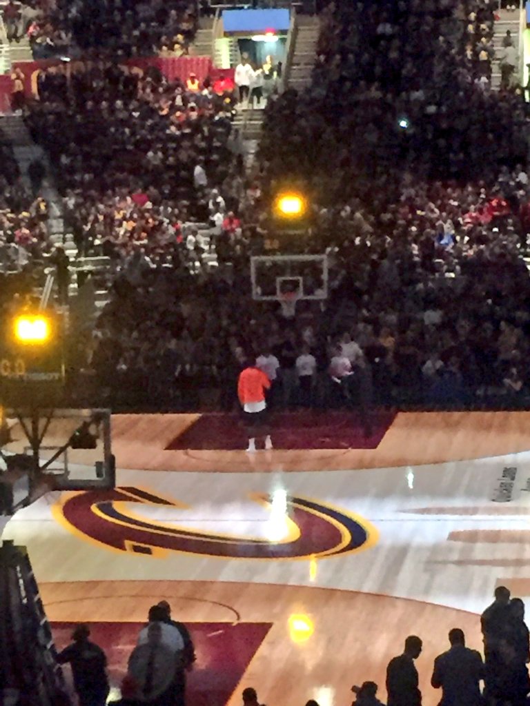 Hoops Nostalgia tweet media