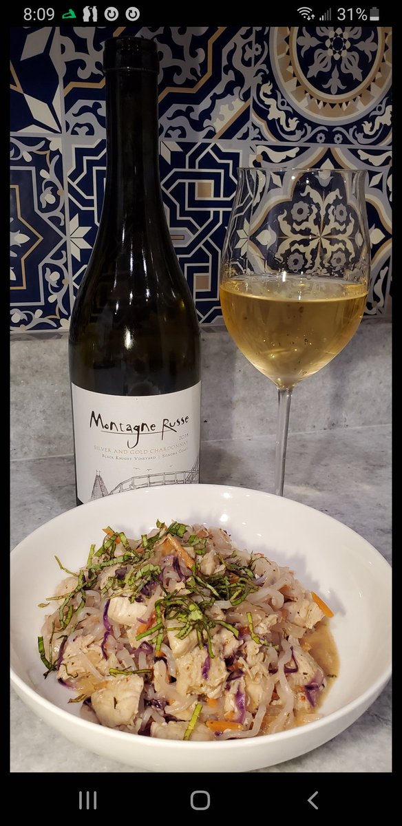 mccellarangel's tweet photo. Sous vide chicken with a lemongrass sauce, shredded red cabbage and basil. Paired AMAZING with Montagne Russe 2018 Silver and Gold Chardonnay, Black Night Vineyard, Sonoma Coast. Only 75 cases!
#LimitedProduction
#WineBetter https://t.co/88hOXwTC26