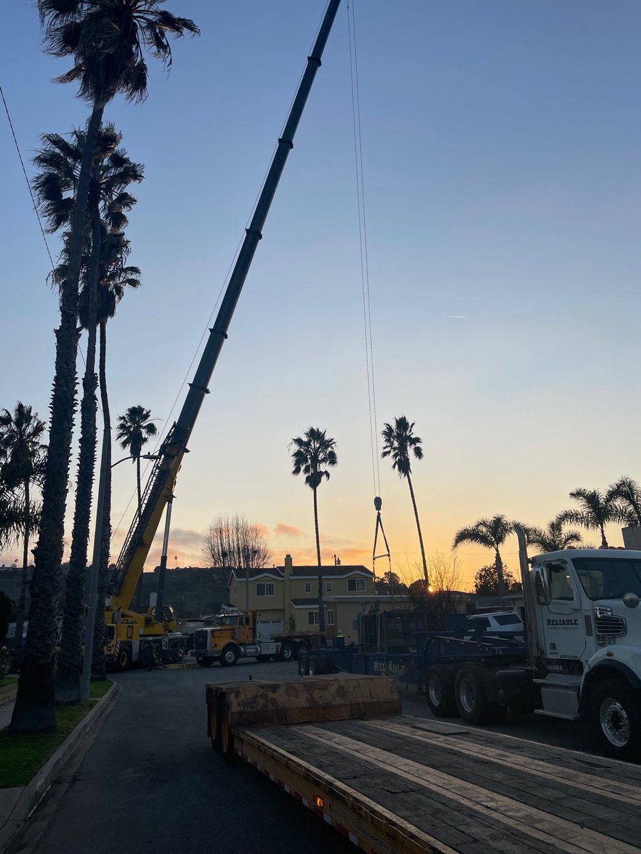 EdwardStevenson's tweet photo. And that’s a wrap! 2 new ADU’s installed in 2 days, one in Paso Robles, Ca and this one in Torrance, Ca (218 Miles Apart). Major milestone for SonderPods achieved and another major step towards delivering multiple homes every day! https://t.co/UzGwUabeD0