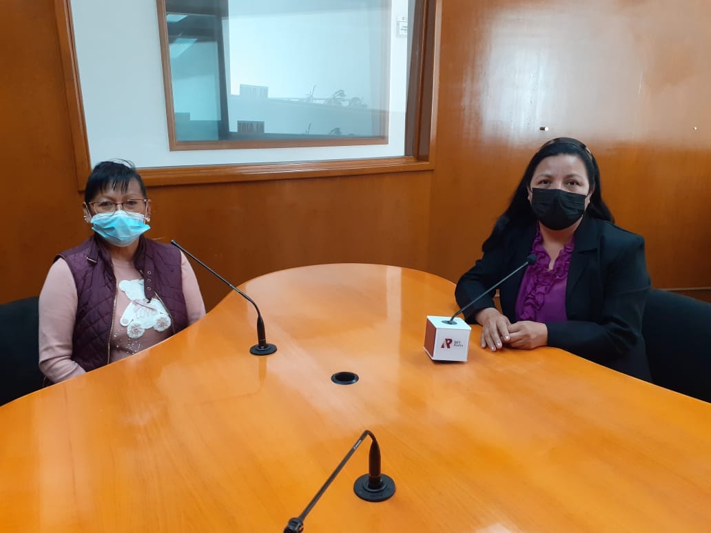 gmoncadad's tweet photo. 📌 Para hablar sobre "La danza tradicional y el folklor regional", nos acompaña la Profa. Olga Pérez Cóyotl, representante de Danza Tradicional y Folklor "Tepetzingo", a propósito del XV Aniversario de este grupo comunitario.

#AlSurDePuebla 
#SETTehuacán 🎙️ 93.1 FM #SET 📡 https://t.co/SwDDOQT9QS