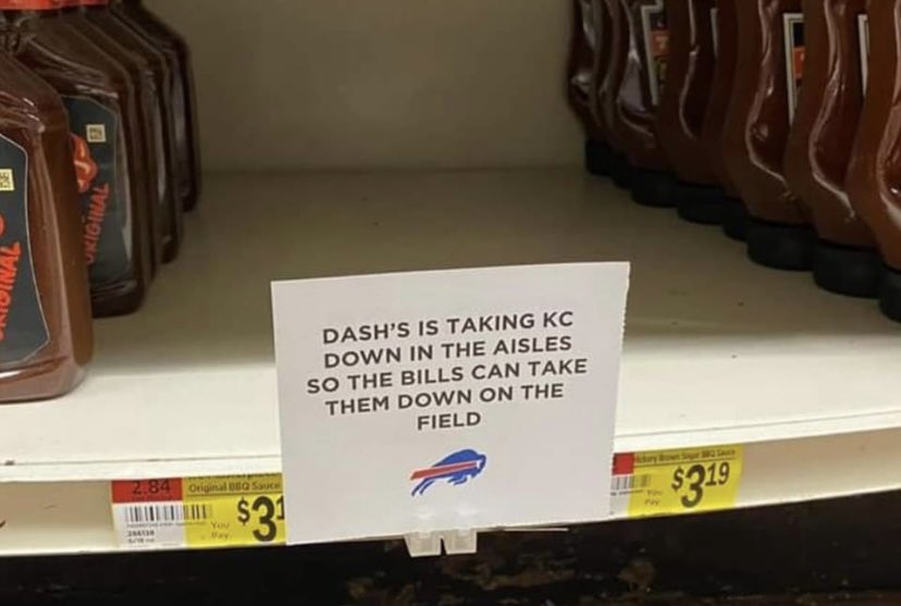BillsMafiaBabes's tweet photo. Dash’s is another level of petty that we aspire to be. 📷 courtesy of one of our Babes on Facebook. https://t.co/KpVuqYVRPq