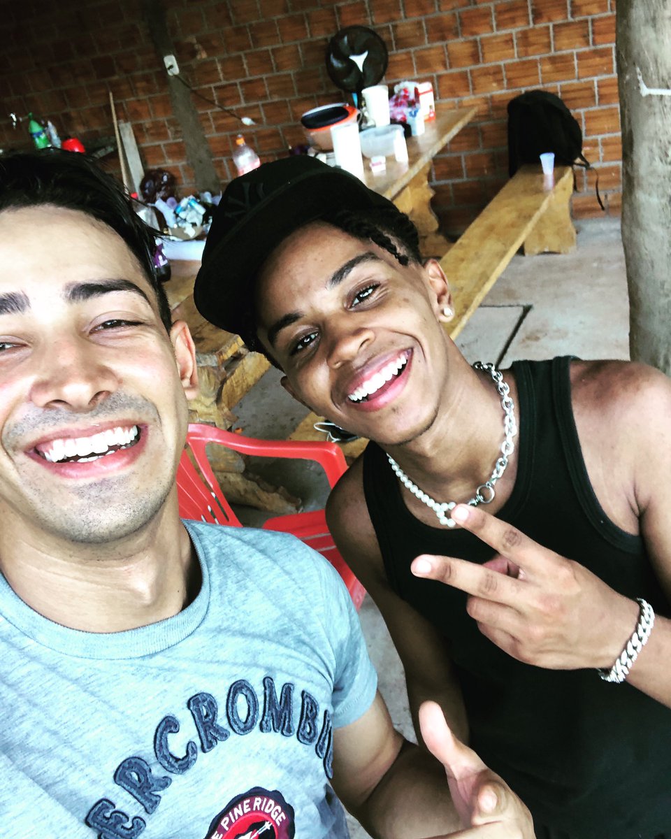 Daniel Vinicius (@danielvinicb) on Twitter photo Não sei se é o <a href="/JeanPauloCampo3/">Jean Paulo Campos</a> que atuou como Cirilo no Carrossel, ou se é o <a href="/willsmith/">Will Smith</a> de um maluco no pedaço kkkk Não sei se é o <a href="/JeanPauloCampo3/">Jean Paulo Campos</a> que atuou como Cirilo no Carrossel, ou se é o <a href="/willsmith/">Will Smith</a> de um maluco no pedaço kkkk
