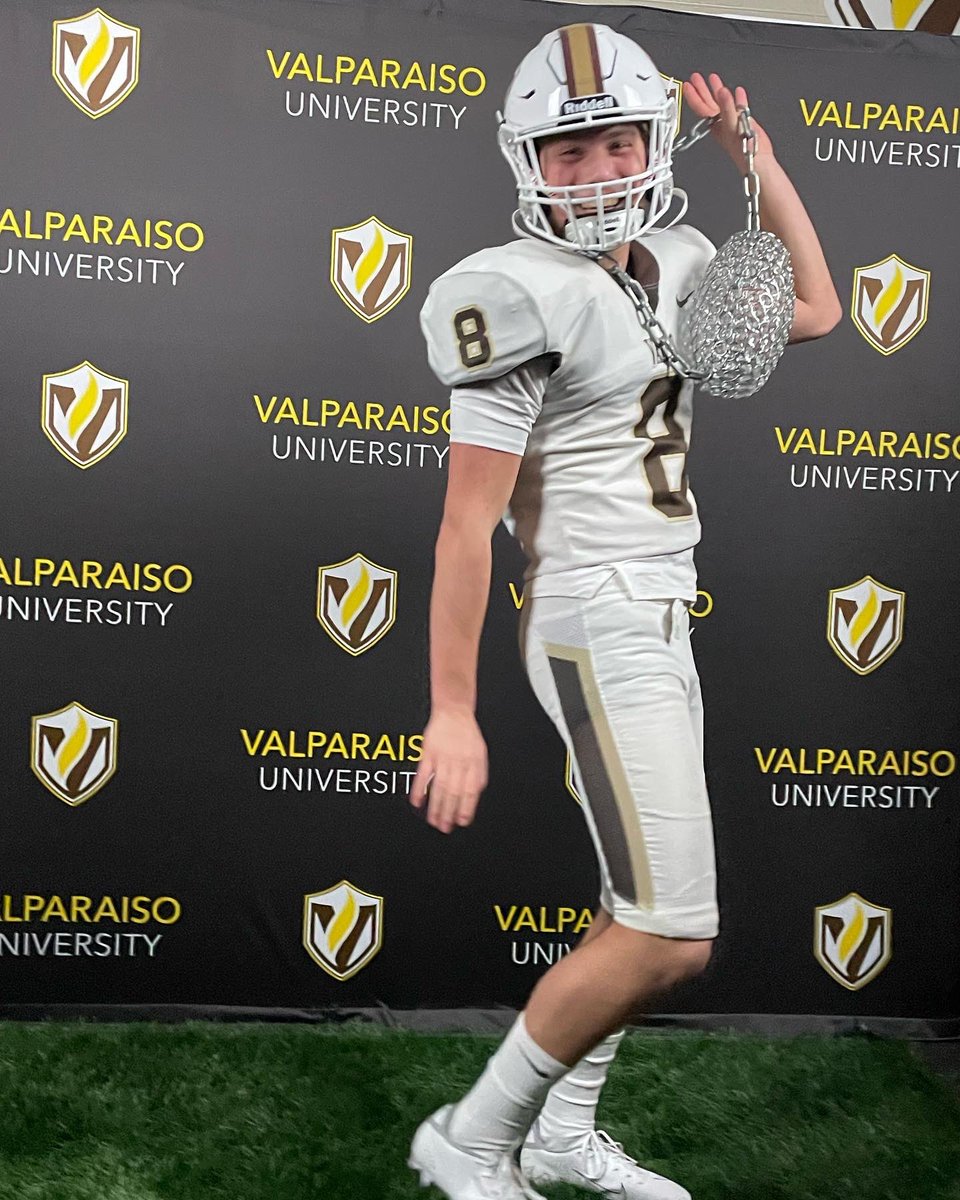 Had a great time today on campus at valpo had a lot of fun. Thank you <a href="/CoachLFox/">Landon Fox</a> for having me truly a blessing. <a href="/coachpass23/">Michael Passarella</a>