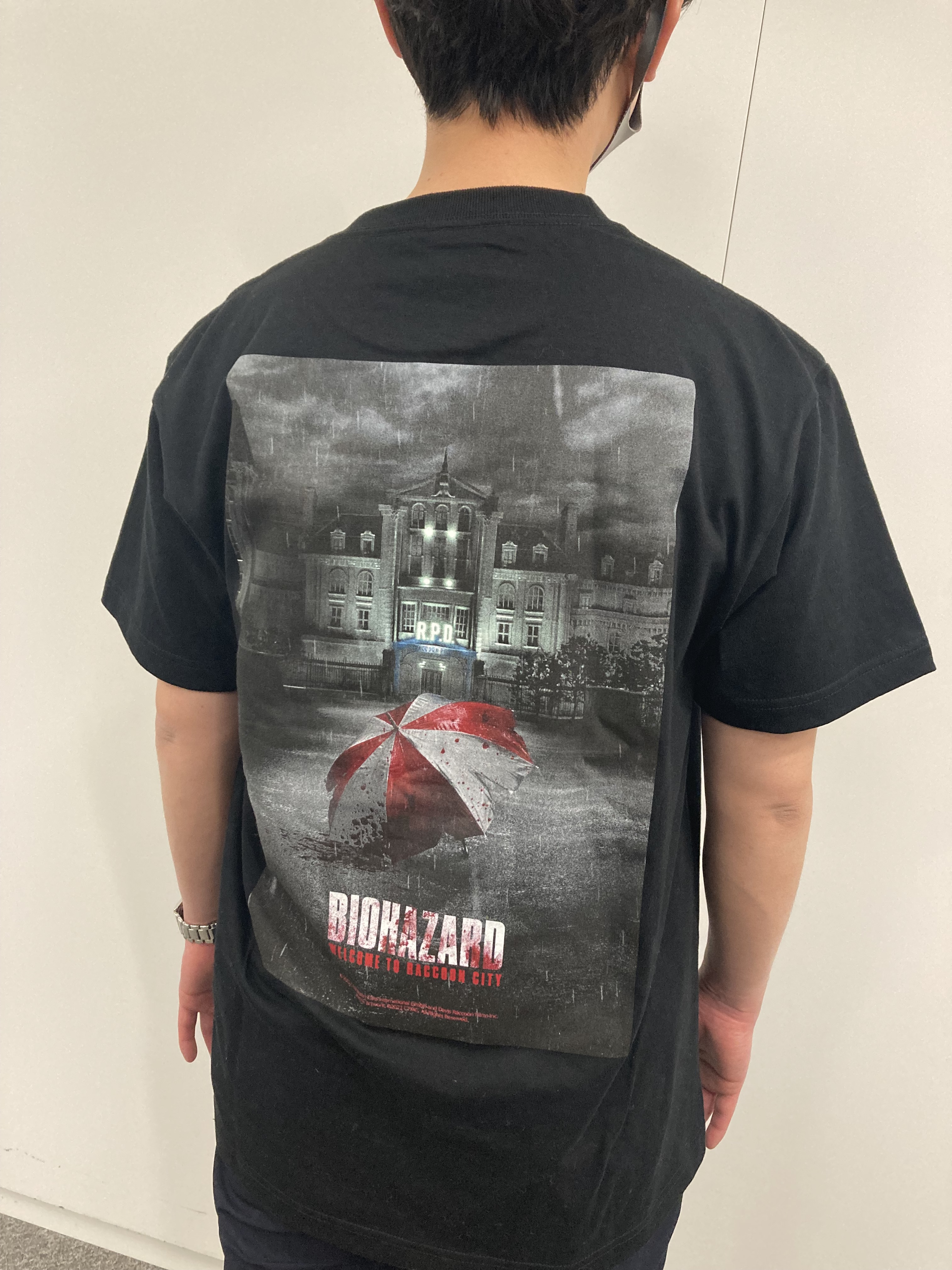 ローチケ ローソンチケット 1 28 金 公開 バイオハザード ウェルカム トゥ ラクーンシティ Biomoviejp オリジナルtシャツ と ムビチケコンビニ券 のセットをローソンにて予約受付中 受注生産限定グッズのため お見逃しないようぜひ