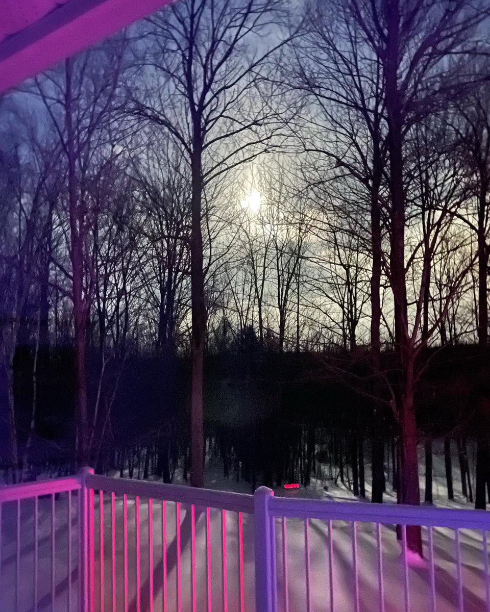 sh8ker77's tweet image. Nights like this 💙 #sobright #moon