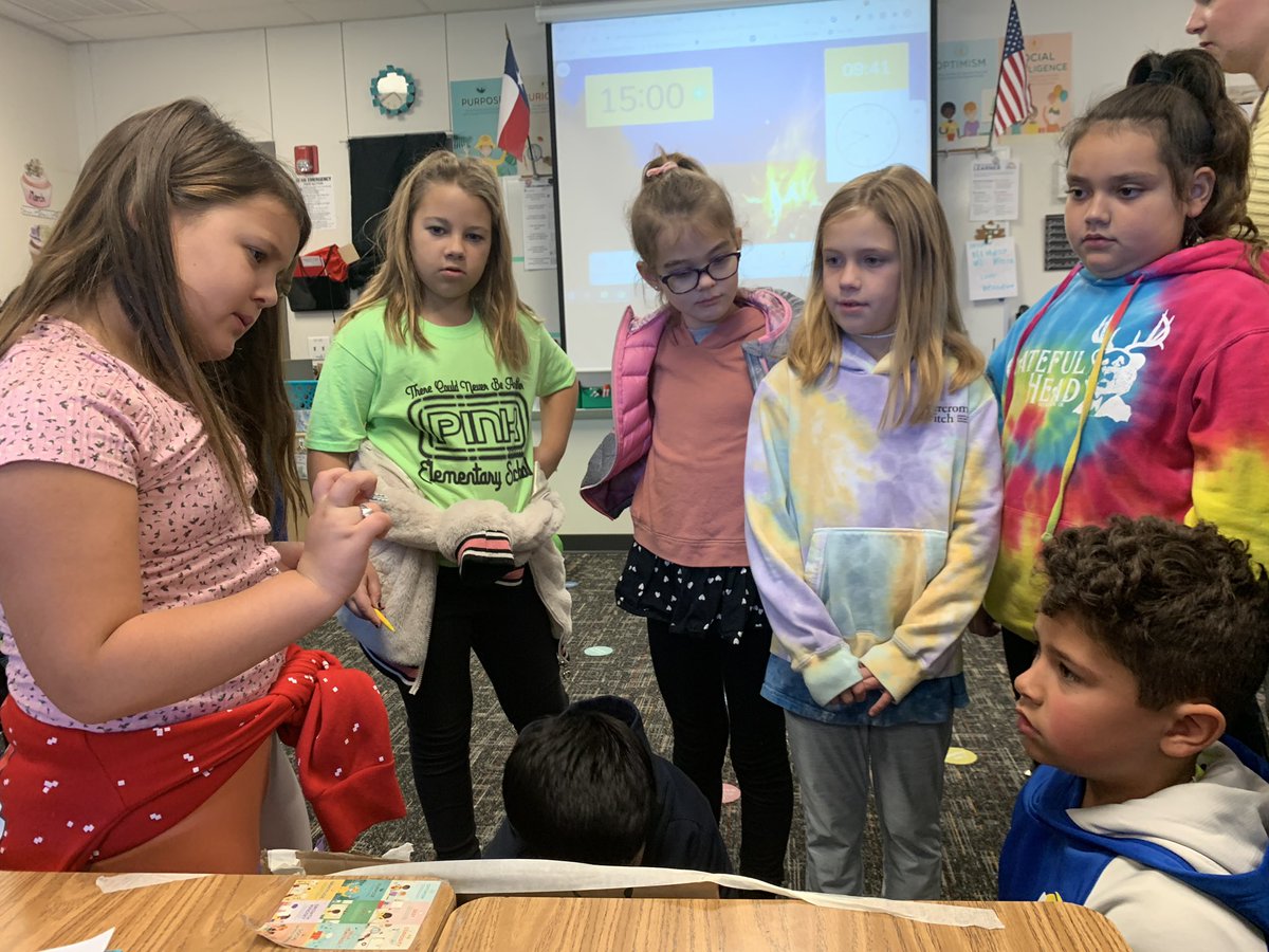 bethHollis9's tweet photo. Second grade students in @BrittanyBraun17 class shared their STEM projects with @LNWatson420 and @bethHollis9 third graders. https://t.co/aw7M1bhbOr