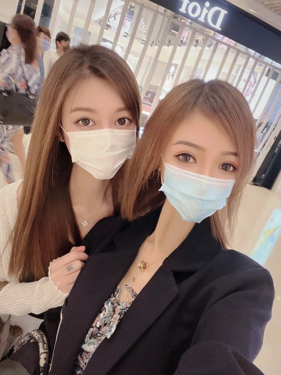 YuroroFilkls's tweet image. Come shopping with my good friends.