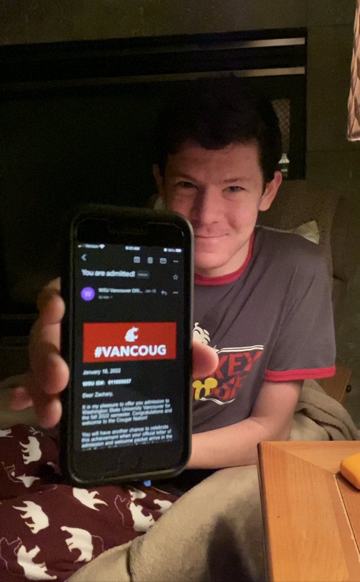CraftyJulie's tweet photo. He did it! Fall 2022 @WSUVancouver. Awareness meh, accept &amp; EMPOWER! . @SHSManny @AMeyer_VPS @AutismEmpowermt  @VancouverSD #inclusion https://t.co/Jh2ku6nIKh