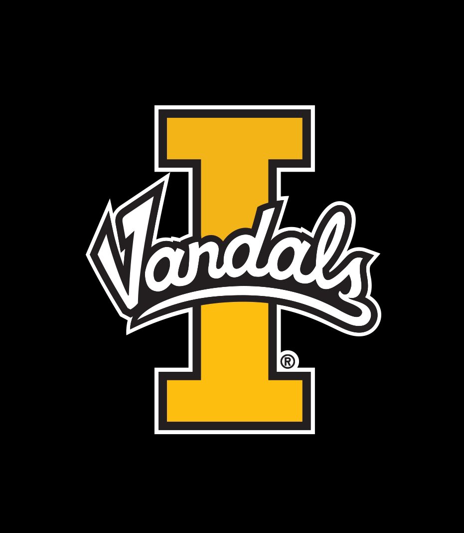 gagejones02's tweet photo. After a great home visit with @TylerYelk and @MattLinehan_10, I am blessed to receive an offer to the University of Idaho! @EagleMustangs https://t.co/c40DOfsFuM