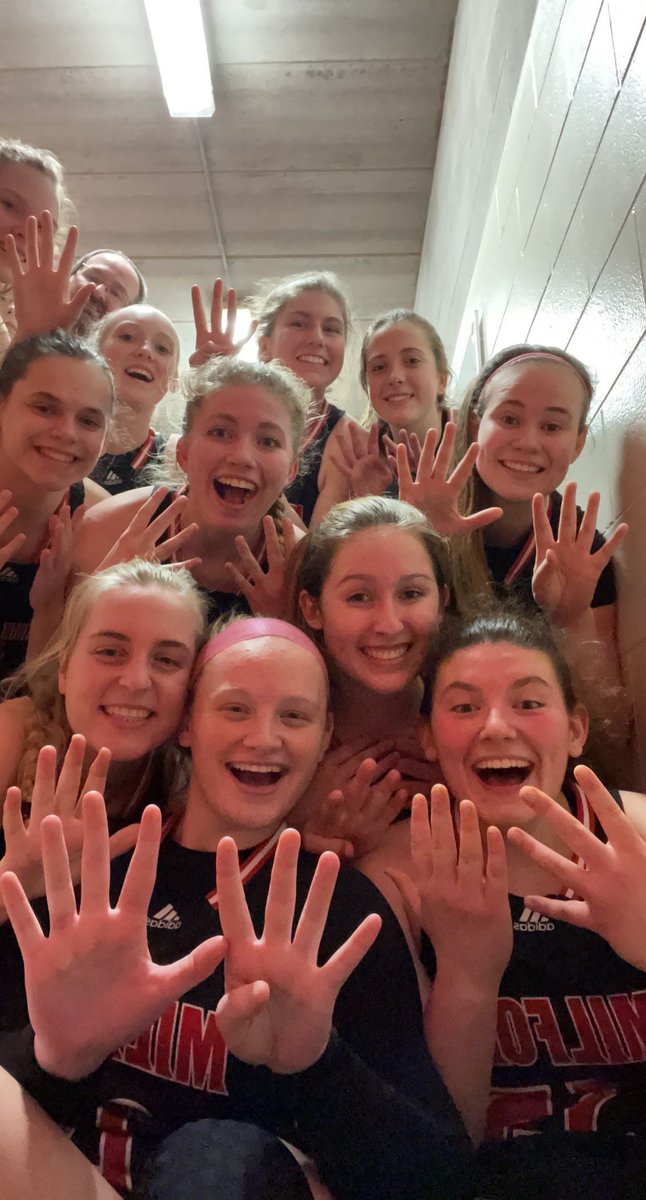 GirlsBkb's tweet photo. We like to make things tough on ourself, but we certainly know how to win! Gutsy win over a good Kings team. @miahotoole led the scoring 14, @AylerPaige 9 and @madalynhills14 with 9 including the dagger 3! PLEASE come out Saturday and support this Team on SENIOR DAY! #9DOWN https://t.co/7fcvYyR0NV