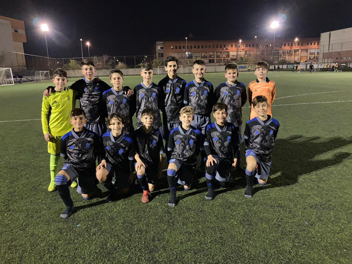 futbolbaserecre's tweet photo. Resultado #CanteraRecre
Atco. Cordobés 1️⃣-7️⃣ Alevín A
⚽️ Jesús, Alejo (3), Sergio, Jony y Álex.
#EstamosAquiYVamosALuchar
#TodosAUna https://t.co/zcrqZEv54w