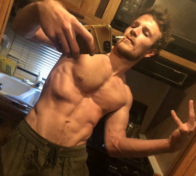 im locked out of my Twitter, you will accept my thirst trap gracefully https://t.co/uCXiorll9J