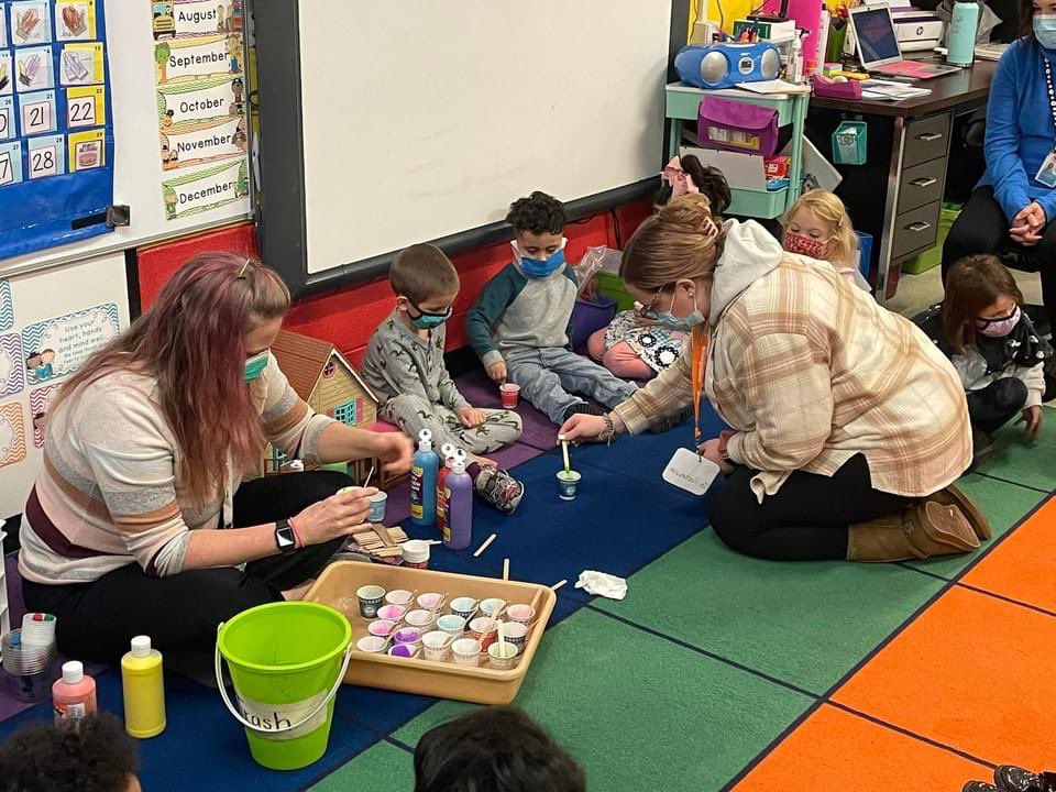 Dturner02's tweet photo. We have been learning about solids, liquids and all about water! Todays experiment: mixing water and paint, freezing it and seeing what happens when it liquifies again! #littlehubs @HubsNHHS  @MichaelChilcutt  @wcpsmd @EllistarTara https://t.co/UGLRyuBAvG