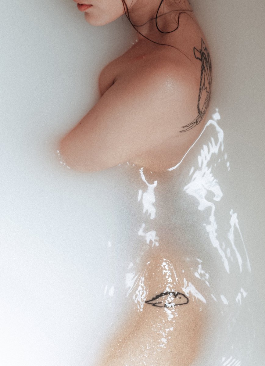 imcarles's tweet photo. "Your Skin"
Available for 0.1 ETH on Polygon 
 
https://t.co/E8FeQg00LW

#nft #nftcollector #NFTs #NFTCommunity #photography #nftphotography #portrait https://t.co/W0koNnUqyD