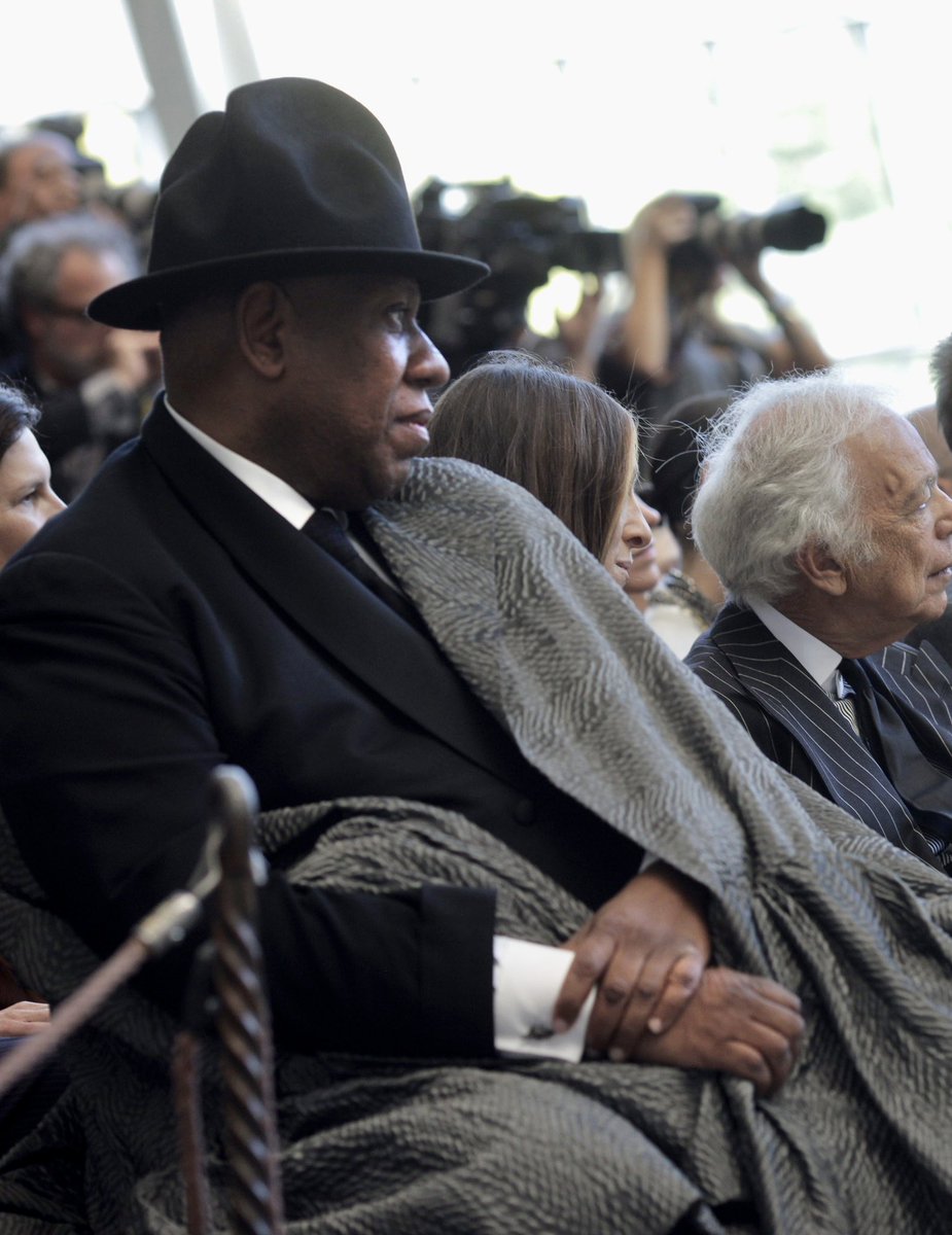 MichelleObama's tweet photo. André Leon Talley was a one-of-a-kind presence who changed the face of fashion and beauty for a generation of girls just like me. He will be missed, but I know his legacy will continue inspiring people for years to come. https://t.co/onAgu005go