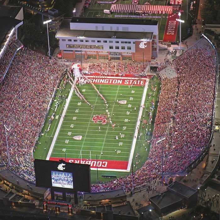 After a Great Conversation with <a href="/CoachDickert/">Jake Dickert</a> I’m beyond blessed to announce that I’ve received an Offer to play football <a href="/WSUCougarFB/">Washington State Football</a> !#GoCougs!