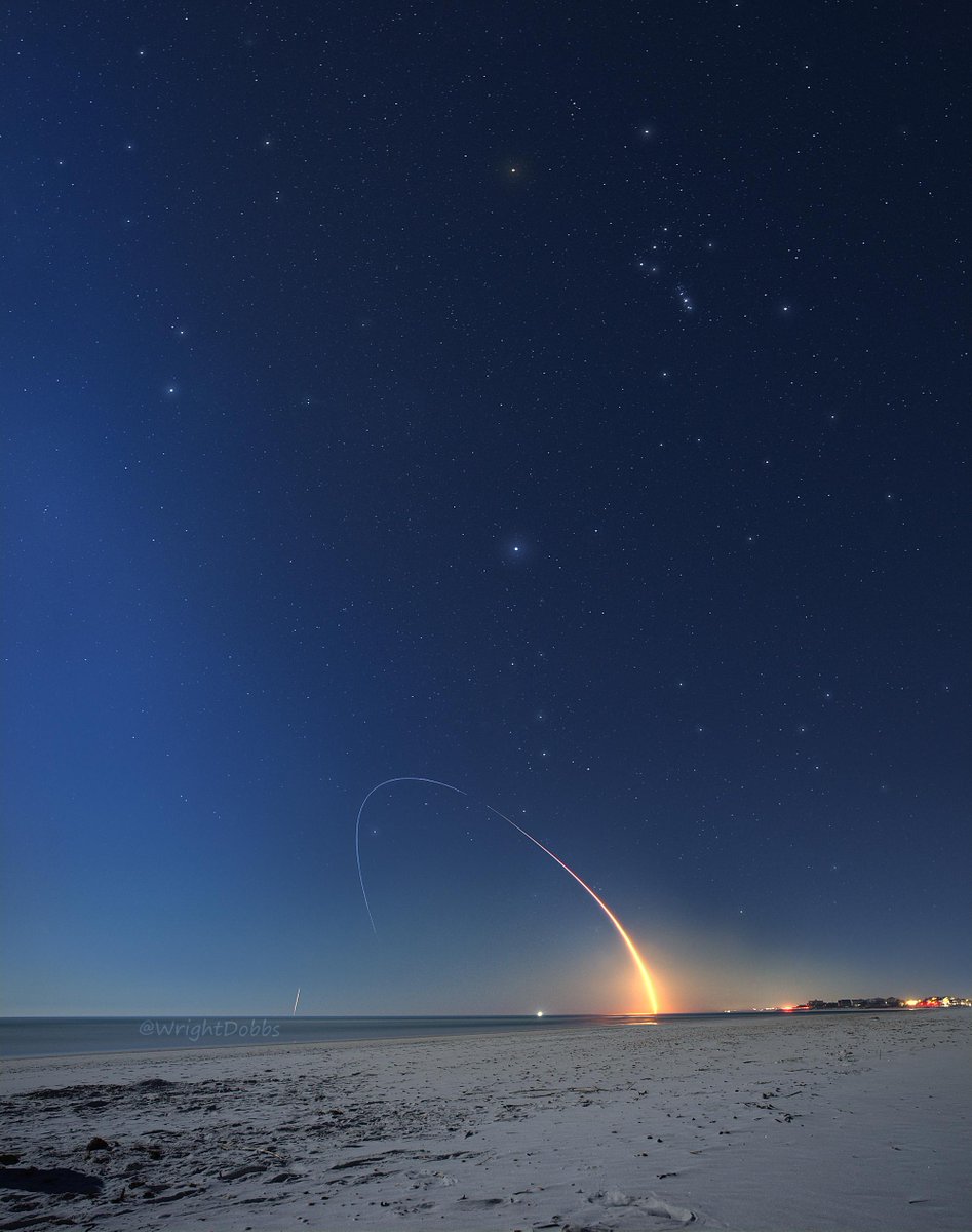 redditSpaceView's tweet photo. A Batch of Starlink Satellites Flies Below the Orion Constellation into Orbit   Matanzas Inlet, FL https://t.co/kyWiTiyH9d